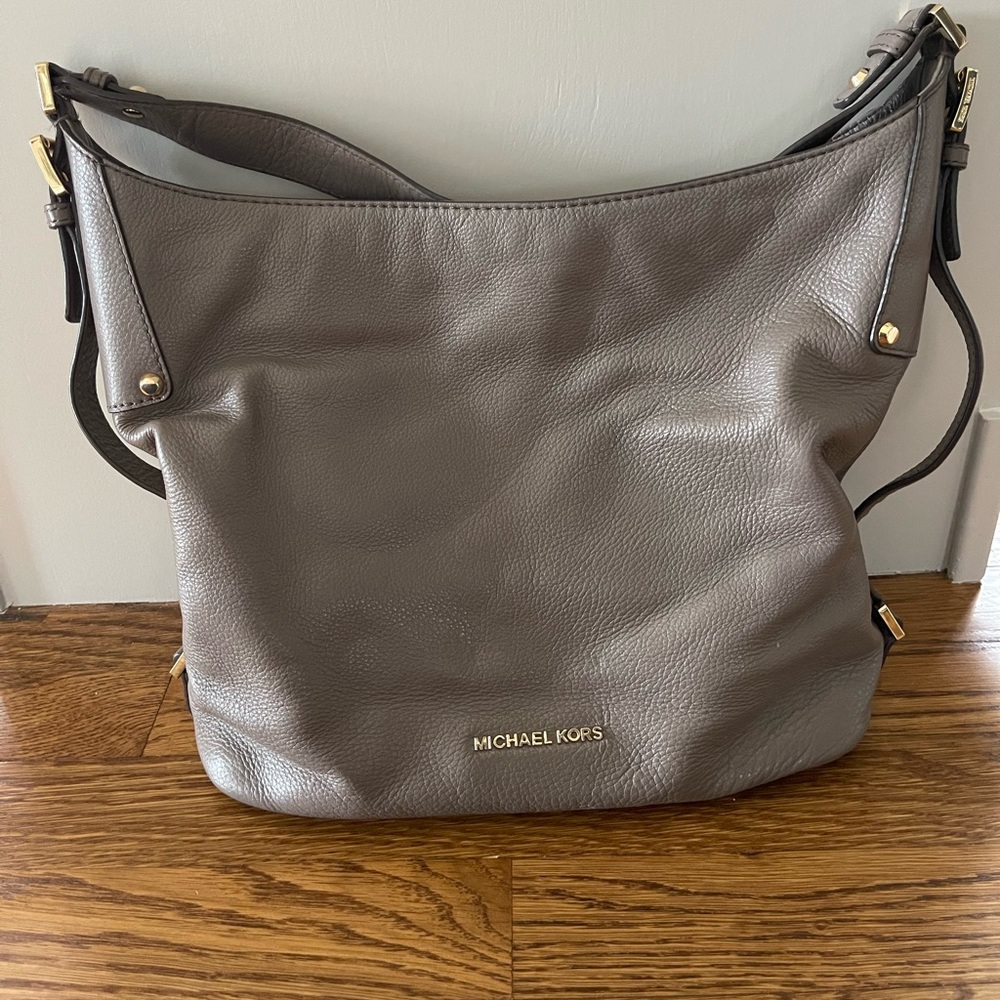 Michael Kors Gray soft leather purse